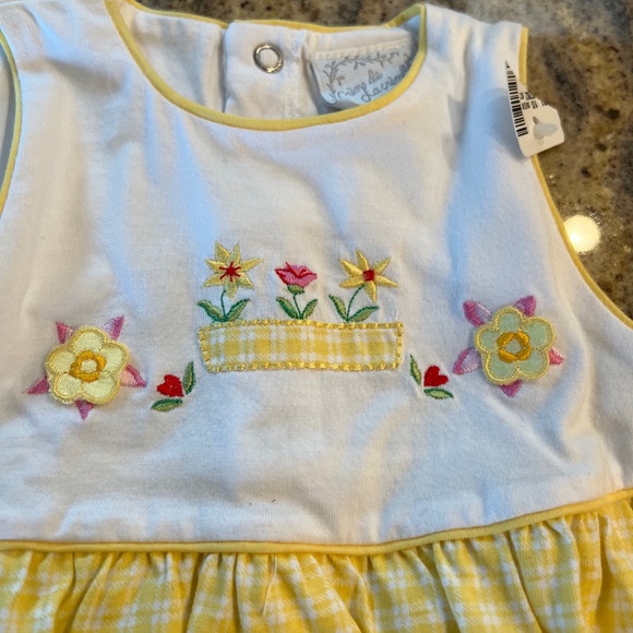 Sweet yellow baby set! Sleeveless onesie and booties (3 Months) - all NWT - Picture 3 of 10